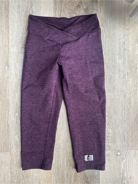 Celestial bodiez Purple low waist Active Leggings capris